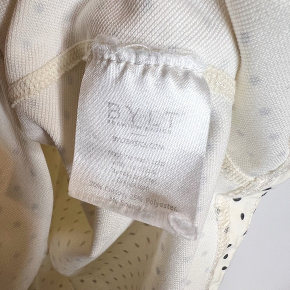 Bylt Top Dotted Drop-Cut LUX T-Shirt V Neck Short Sleeve Dotted Pattern - Picture 6 of 7